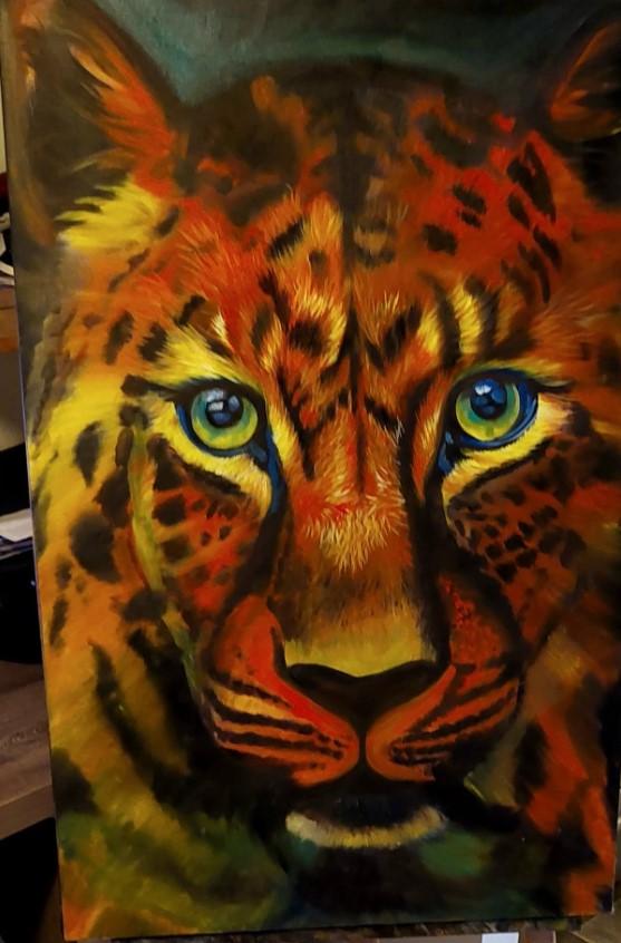 Peinture réaliste d'un léopard aux teintes orangées